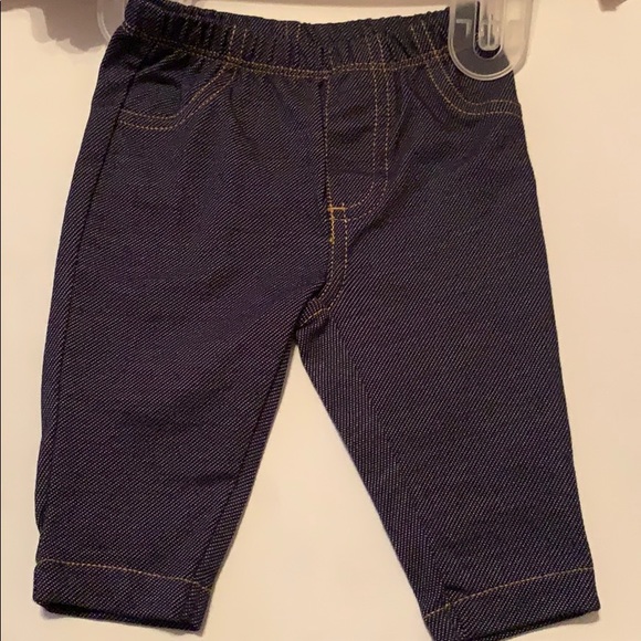 Carter’s 3 piece girls onesie/pants set - Picture 3 of 8